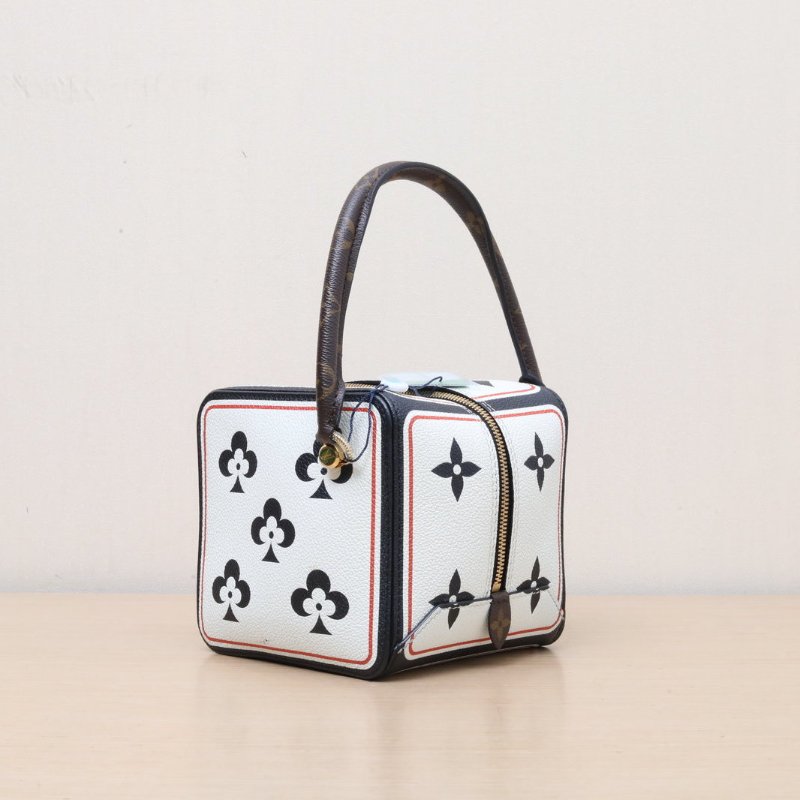 LOUIS VUITTON Square骰子包白色PVC2020肩背包-3