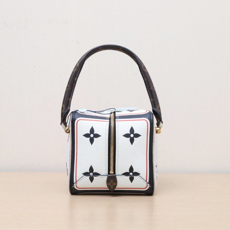 LOUIS VUITTON Square骰子包白色PVC2020肩背包-4