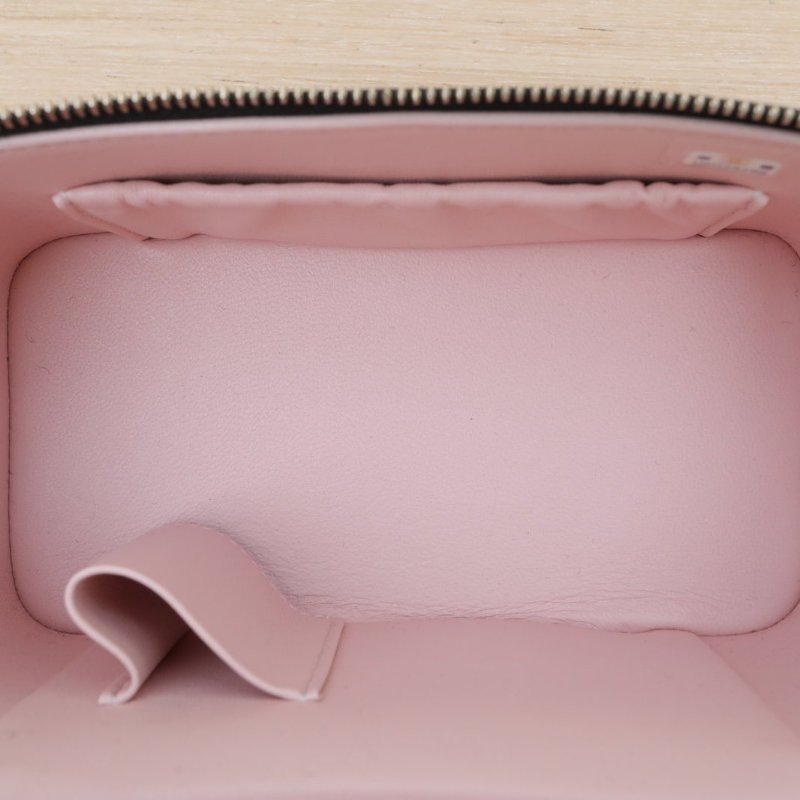 CHANEL 22B手提長盒子化妝包雙層拉鏈帶鏡子16黑色羊皮鐳射標金扣肩背包-3