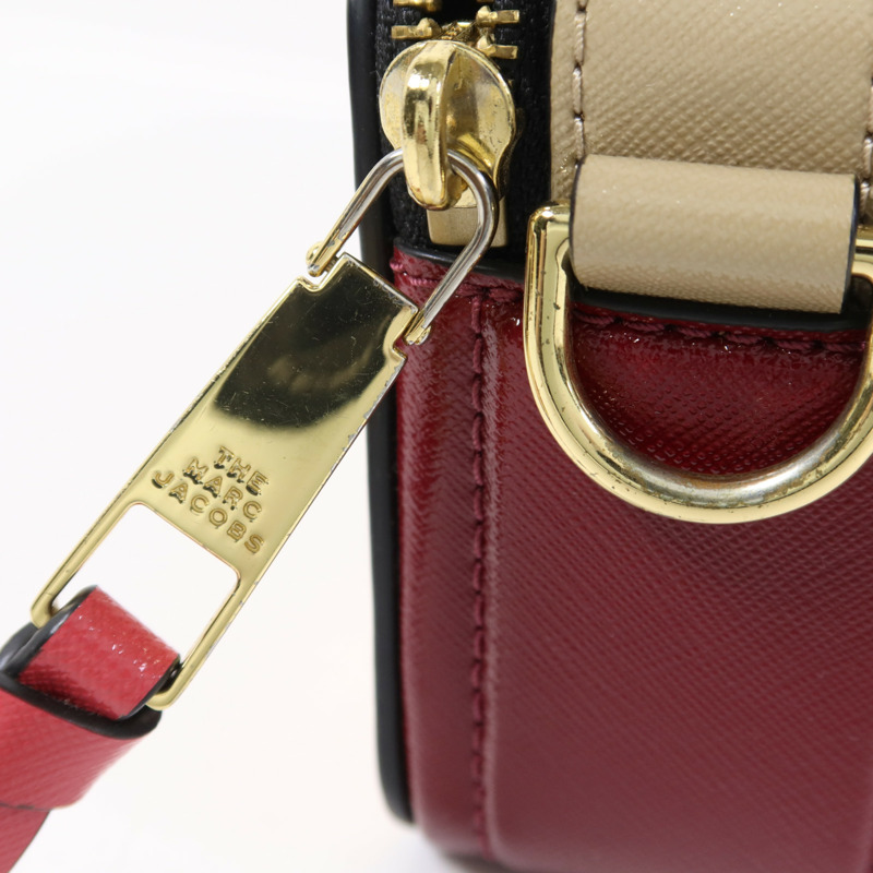 MARC JACOBS 牛皮皮革Snapshot Bag金扣肩背袋-11