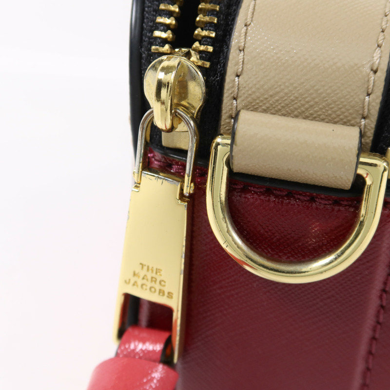 MARC JACOBS 牛皮皮革Snapshot Bag金扣肩背袋-12