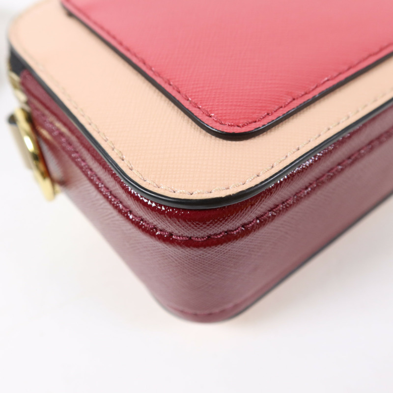 MARC JACOBS 牛皮皮革Snapshot Bag金扣肩背袋-17