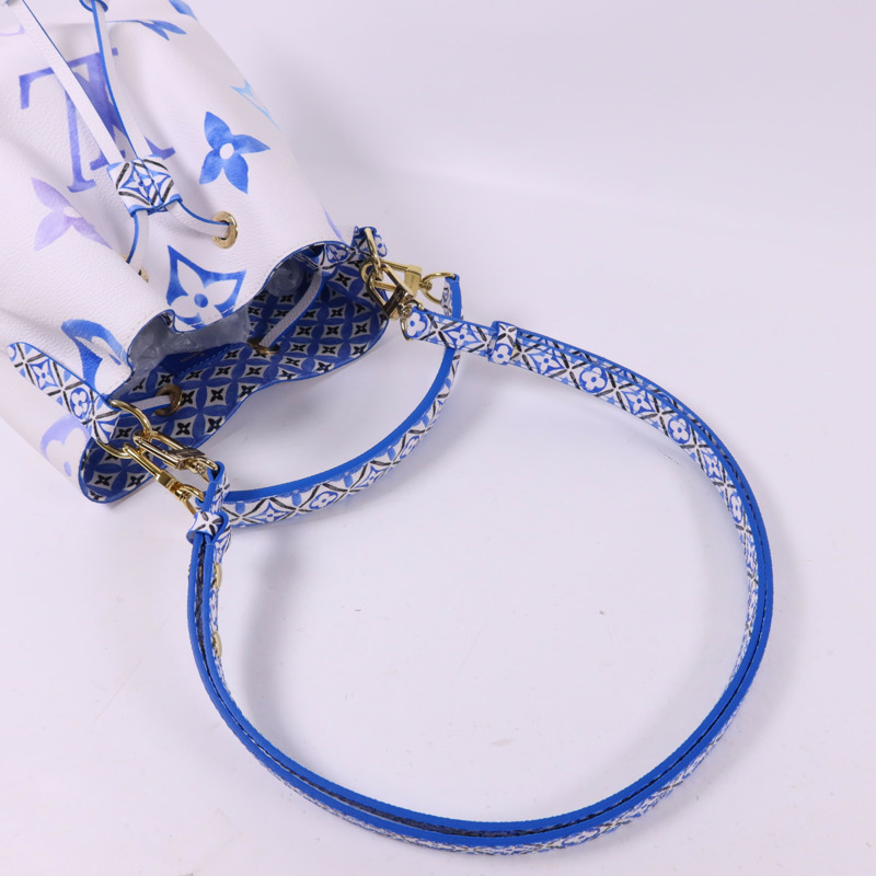 LOUIS VUITTON Monogram Watercolor By The Pool Neo Noe BB金扣手挽肩背兩用袋-4