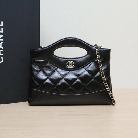 CHANEL 31BagNano橫版20.5黑色羊皮鐳射標淺金扣肩背包