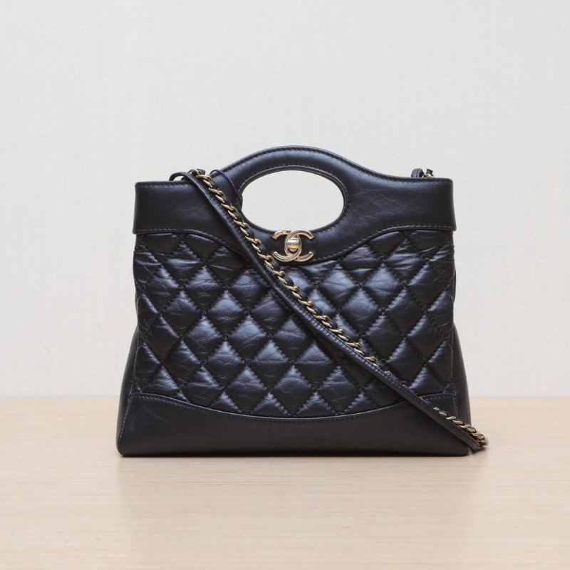 CHANEL 31BagMini22黑色牛皮晶片開金扣23A肩背包-1