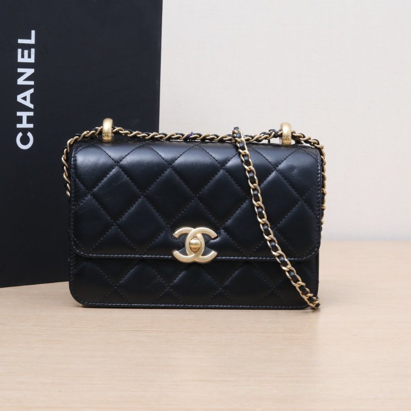 CHANEL 21ACF口蓋包19晶片開金扣黑色牛皮雙金珠皮穿鏈肩背包-0