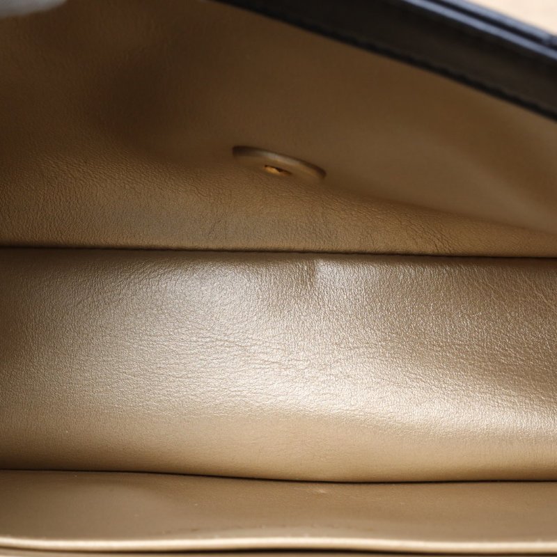 CHANEL CF口蓋包大Mini2030開金扣黑色羊皮金球調節扣肩帶肩背包-2