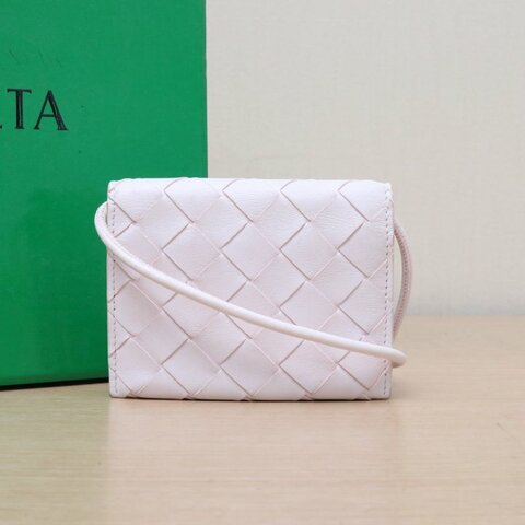 BOTTEGA VENETA 粉色羊皮斜挎包mini卡包肩背包