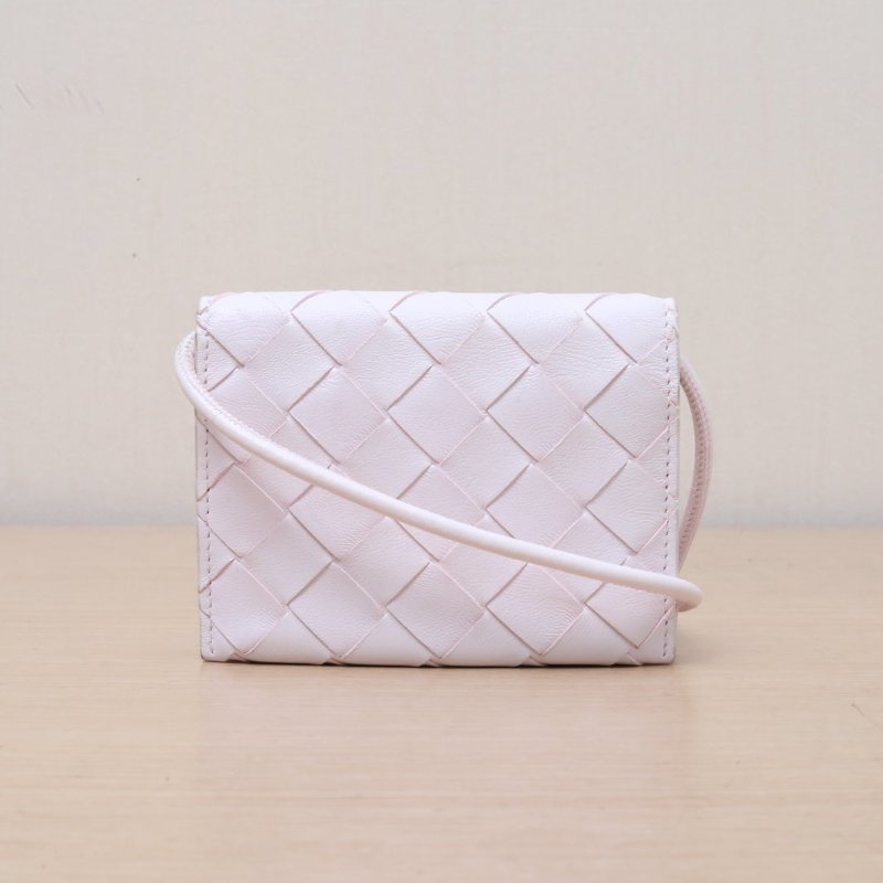 BOTTEGA VENETA 粉色羊皮斜挎包mini卡包肩背包-1