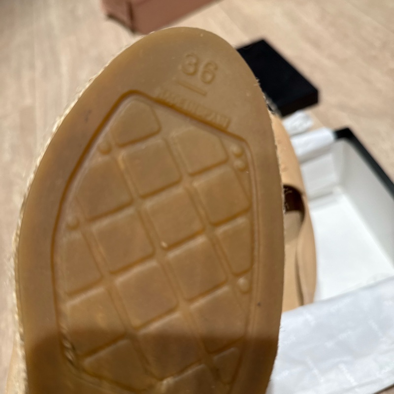 Chanel 草編鞋36號-9