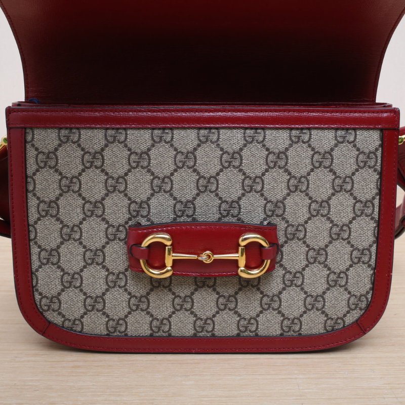 GUCCI Horsebit馬銜扣1955馬鞍包小號25紅色PVC金扣帆布肩背包-2