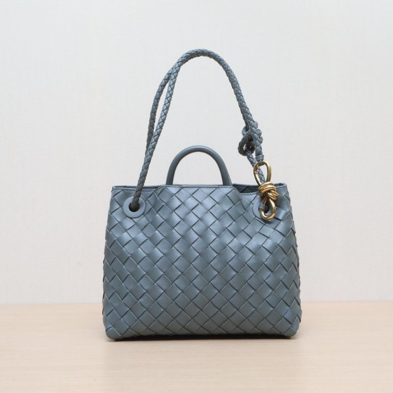 BOTTEGA VENETA Andiamo編織磁扣開合小號羊皮石板色肩背包-1