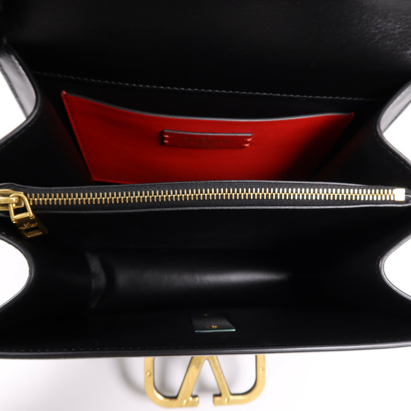 Valentino 牛皮皮革Shoulder Bag銀扣肩背袋-13