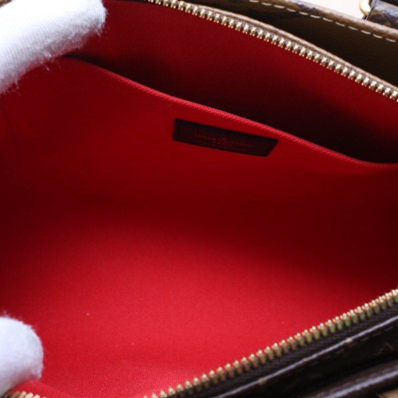 LOUIS VUITTON OnthegoEastWest橫版三合一老花PVC晶片肩背包-3