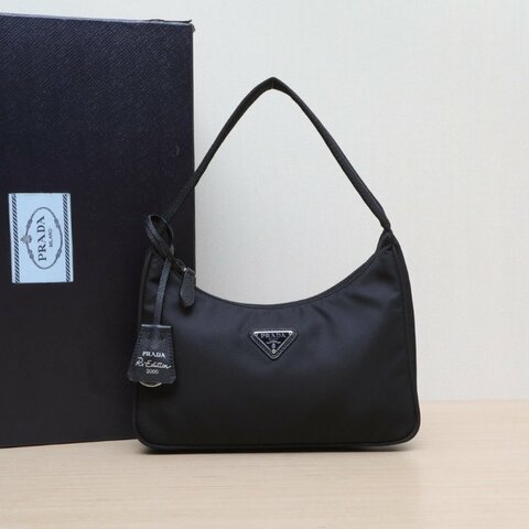 PRADA Hobo腋下包黑色尼龍銀扣肩背包