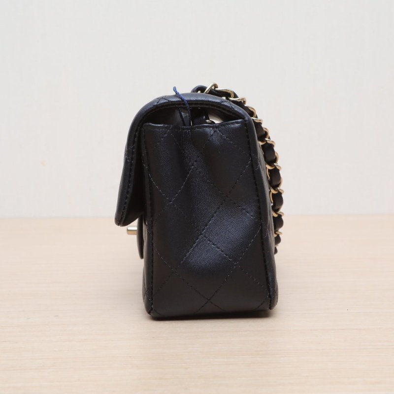 CHANEL CF口蓋包大Mini20黑色羊皮晶片開金扣肩背包-4