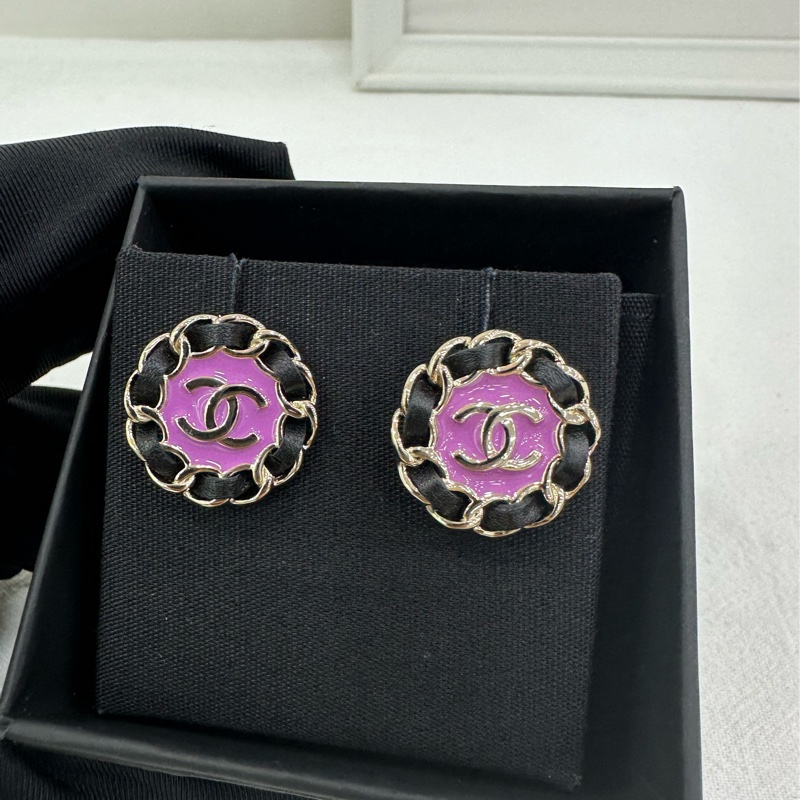 CHANEL香奈兒-24A復古紫色琺瑯皮穿鏈條圓形雙C耳環-2