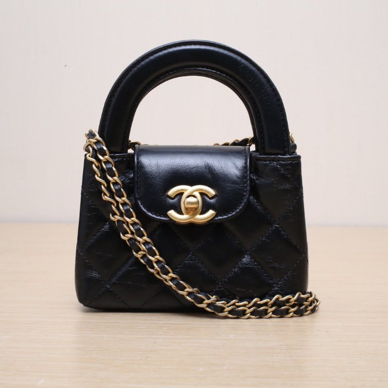 CHANEL 24Pkelly超mini13黑色牛皮鐳射標金扣肩背包-1