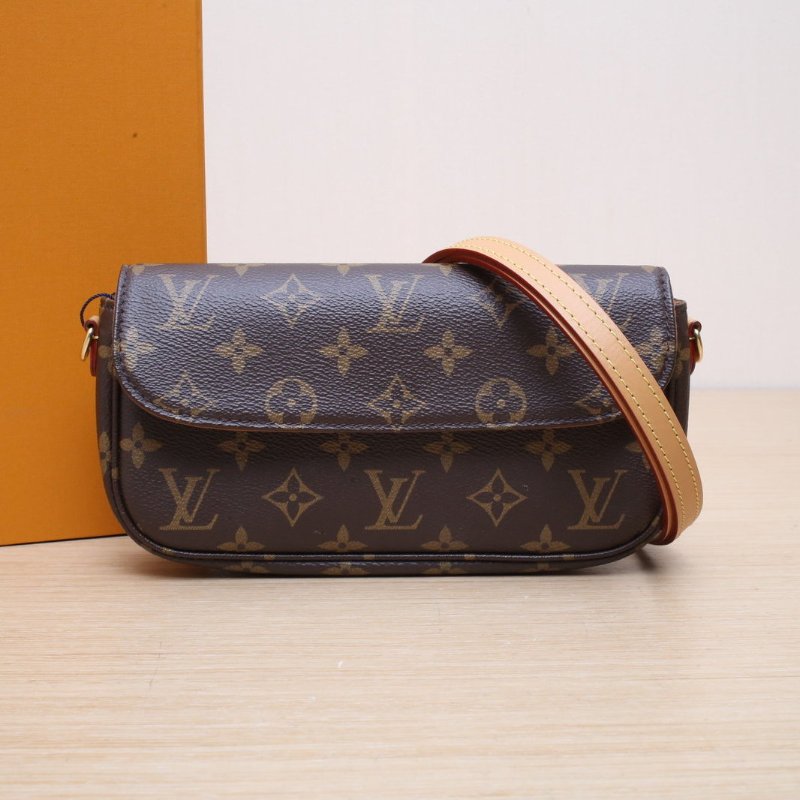 LOUIS VUITTON IVY鏈條腋下包老花PVC金扣晶片肩背包-0