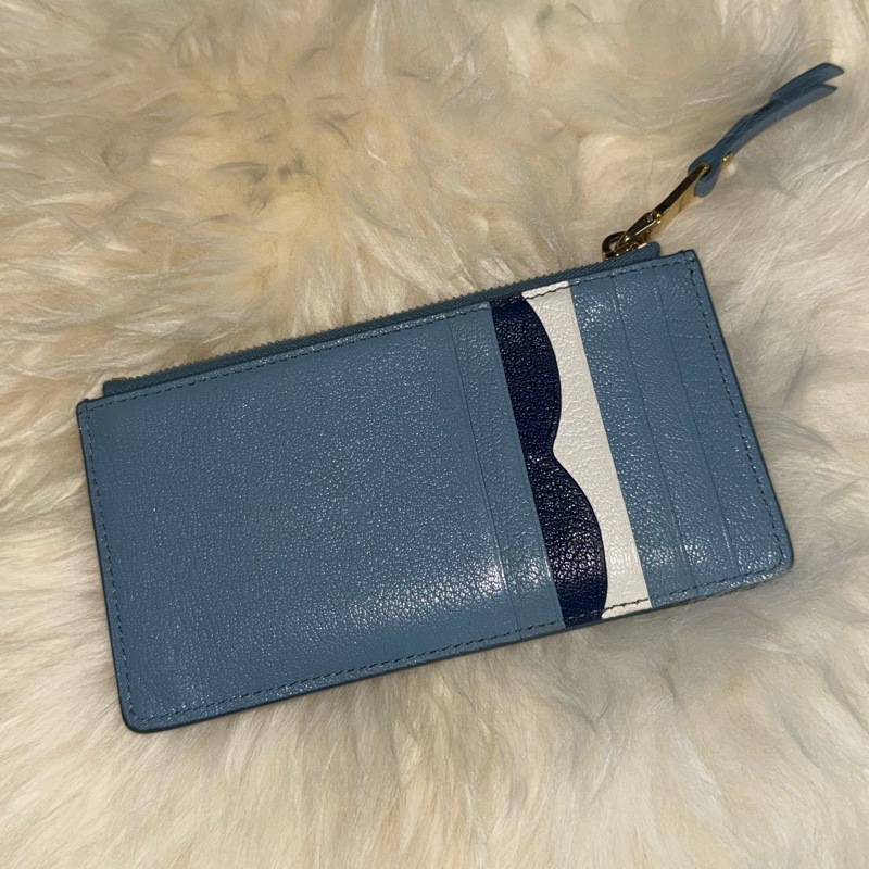 💙 Miu Miu 藍色卡包  Miu Miu 藍色 卡包 真皮 零錢包 簡約 皮夾 小巧 方便 收納 必備 配件 氣質 精品-1