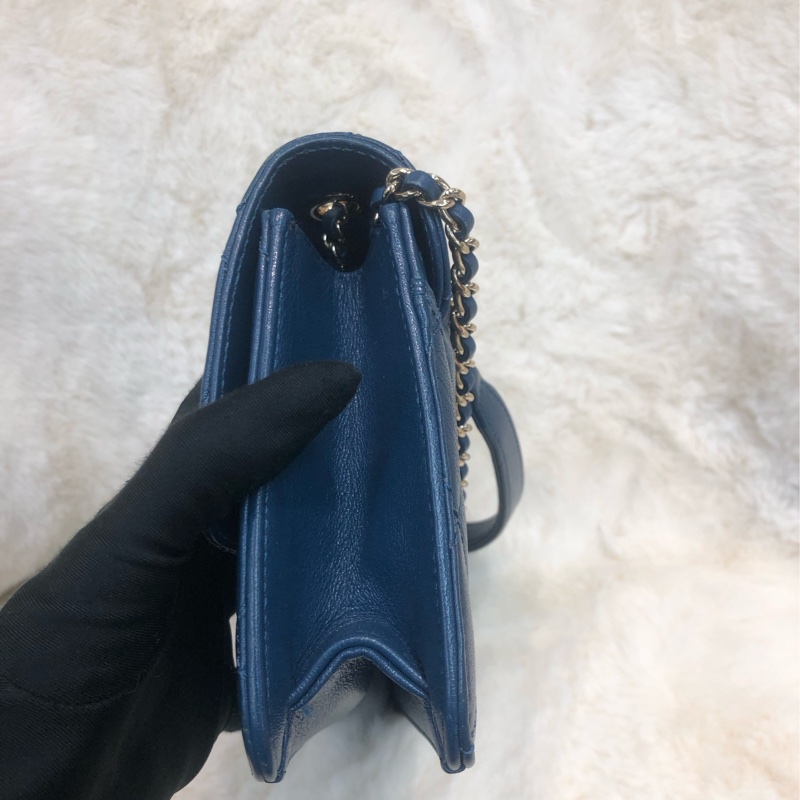 Chanel 藍色大琺瑯扣鏈條包 XB891-4