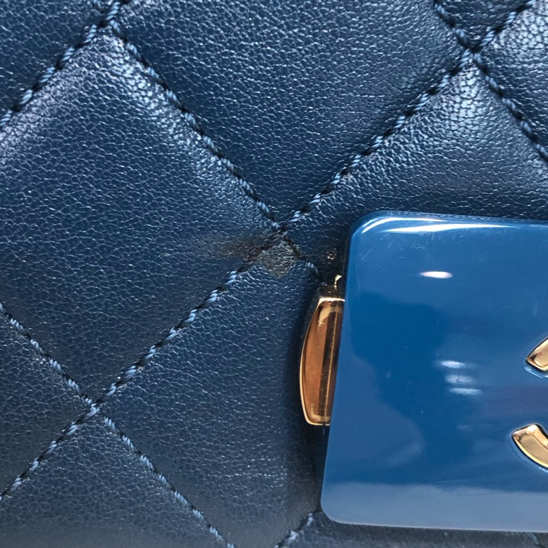 Chanel 藍色大琺瑯扣鏈條包 XB891-17