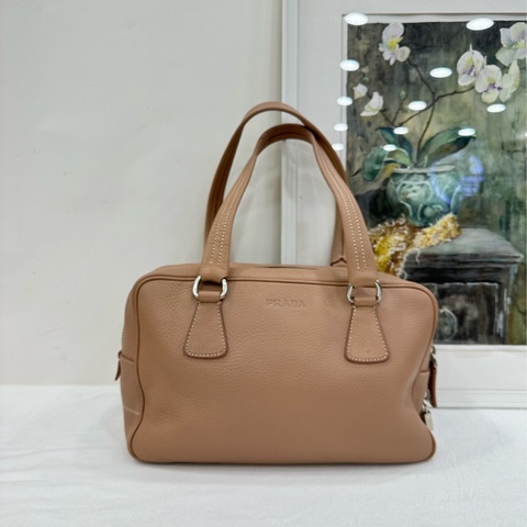 Prada胭脂粉保齡球單肩包