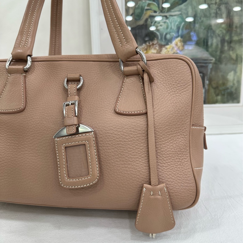 Prada胭脂粉保齡球單肩包-6