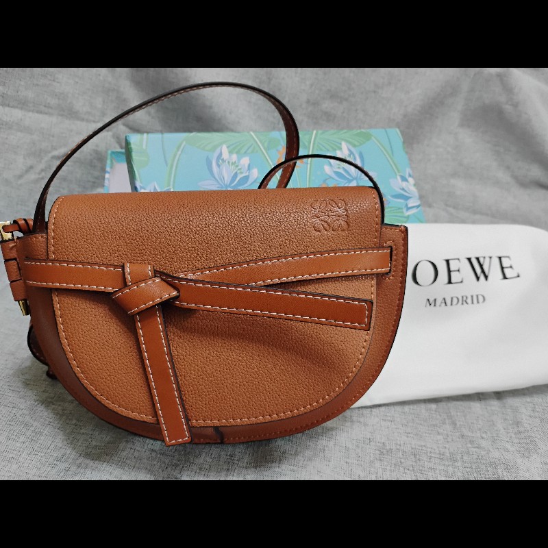 Loewe 焦糖色 Gate mini 專櫃正品斜背包 近全新-0