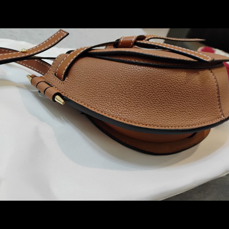 Loewe 焦糖色 Gate mini 專櫃正品斜背包 近全新-7