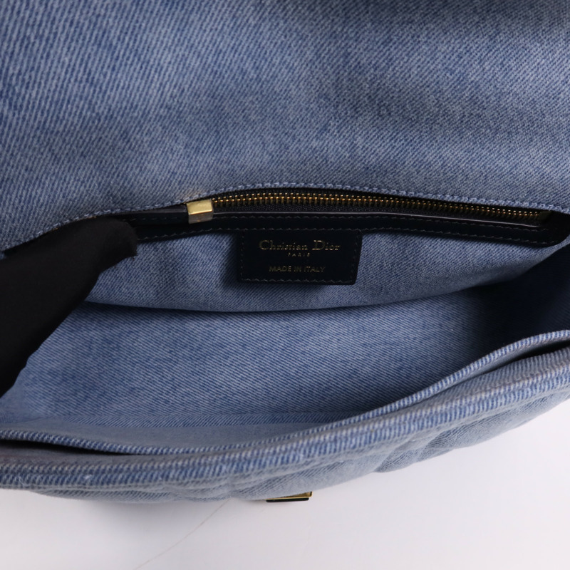 Dior 牛仔布Caro Bag Medium金扣肩背袋-12