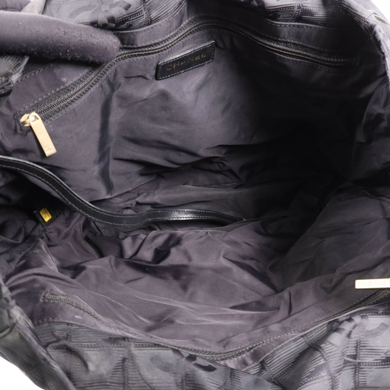 CHANEL 尼龍New Travel Line金扣手挽袋-15