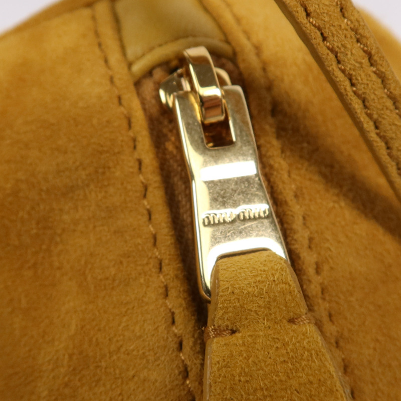 Miu Miu 麂皮皮革Shoulder Pouch金扣肩背袋-8