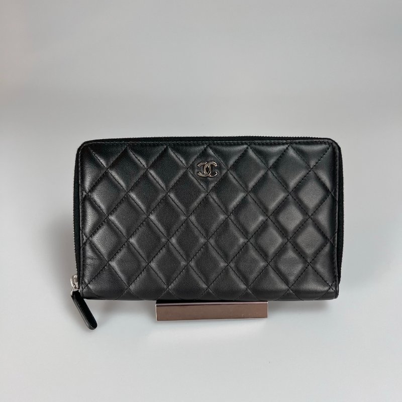CHANEL 菱格紋ㄇ拉萬用夾 黑 15開-0