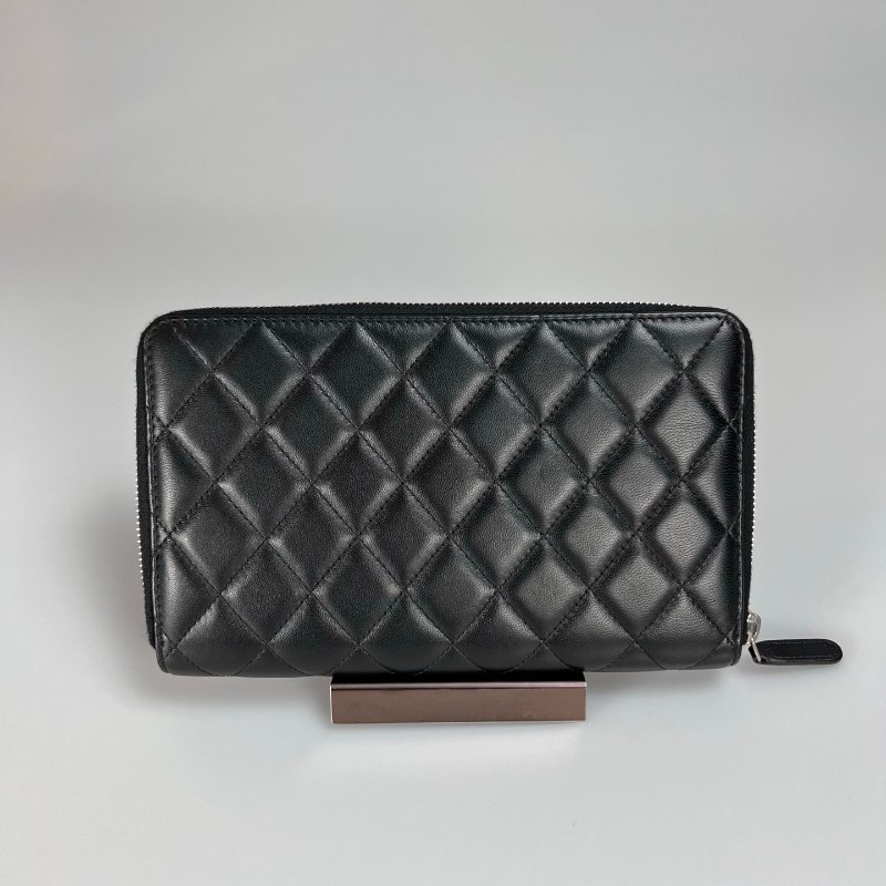 CHANEL 菱格紋ㄇ拉萬用夾 黑 15開-1