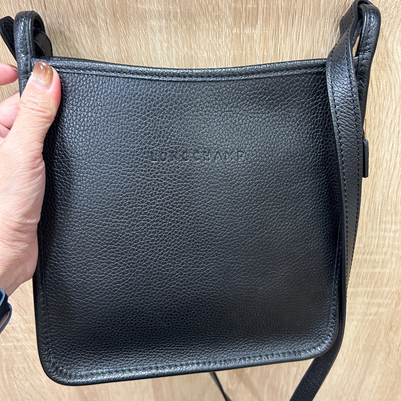 Longchamp 黑牛皮 Lefoul lonne 斜背包-7