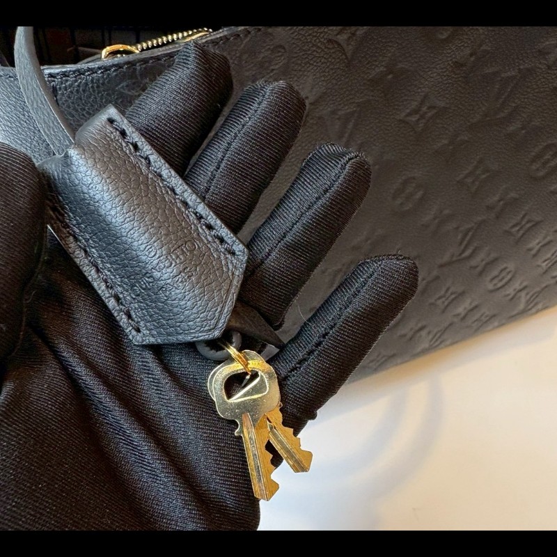 LV 黑皮壓紋兩用大包 蒙恬包-6