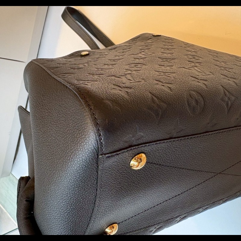 LV 黑皮壓紋兩用大包 蒙恬包-16