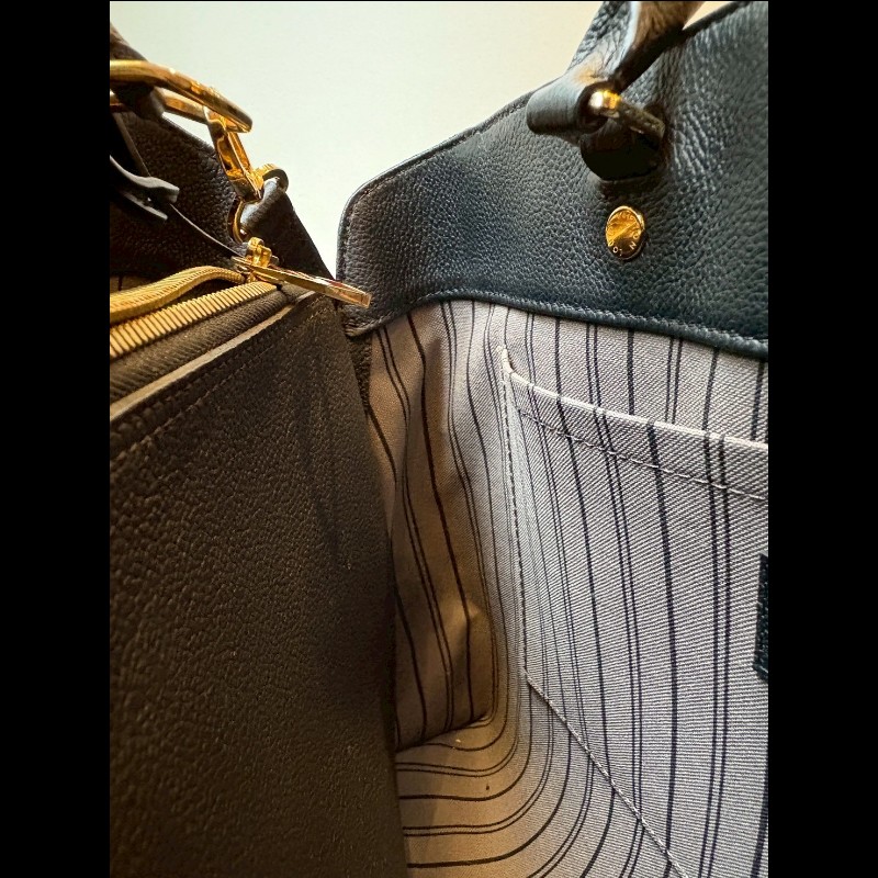 LV 黑皮壓紋兩用大包 蒙恬包-19