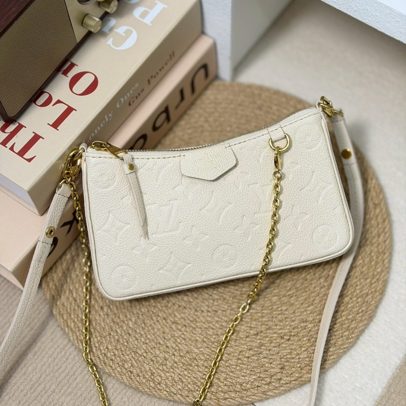 (全新品、大全配、送禮等級)🏷LV．Easy Pouch On Strap 奶油白 M81066 芯片款-0