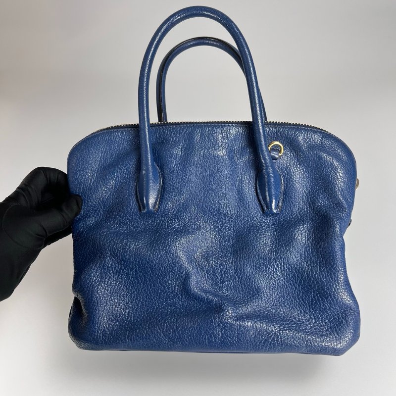 MIUMIU 藍皮革兩用包-1