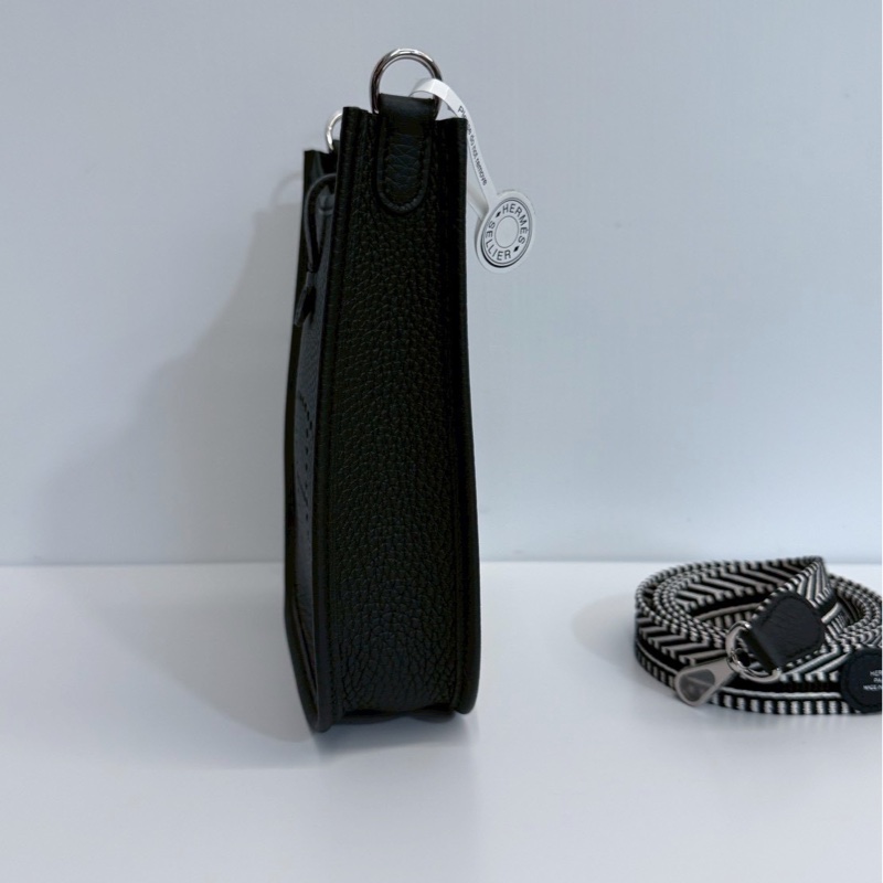 Hermes mini evelyne 黑銀 K刻-4
