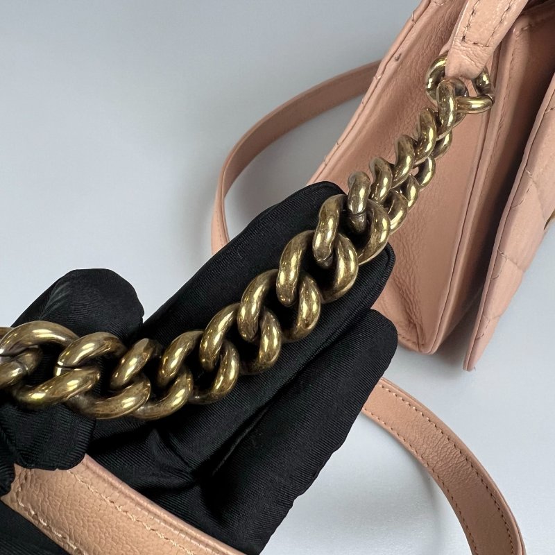 CHNAEL 菱格紋提 把鍊條方包 粉膚-10