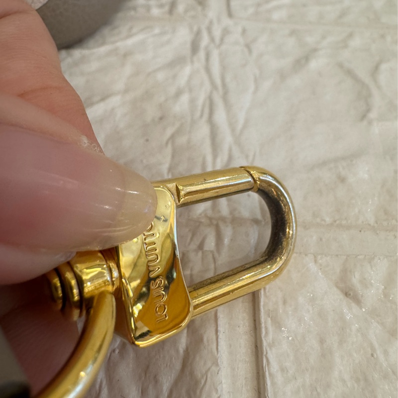 LV M45555斑鳩灰手提兩用水桶包-42