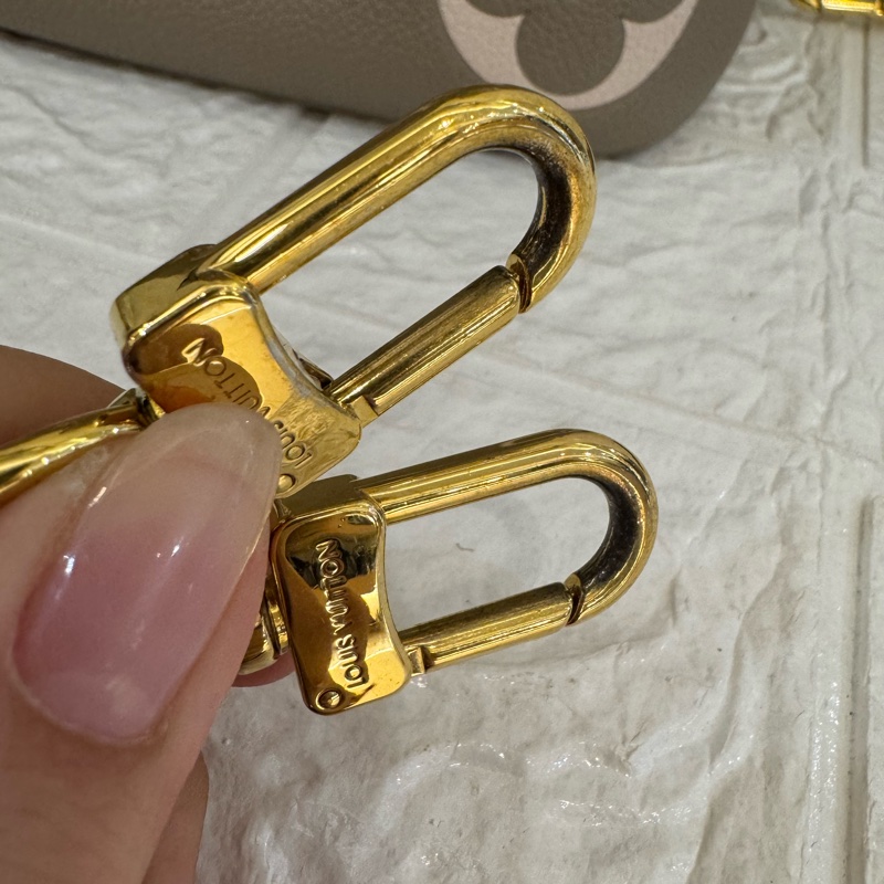 LV M45555斑鳩灰手提兩用水桶包-49