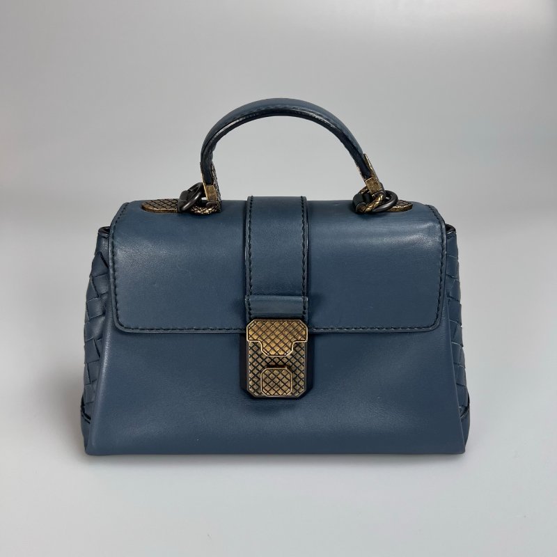 BV  藍皮革鎖頭提把肩背包-0