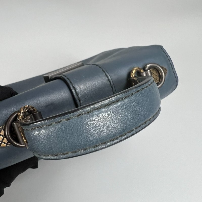 BV  藍皮革鎖頭提把肩背包-9
