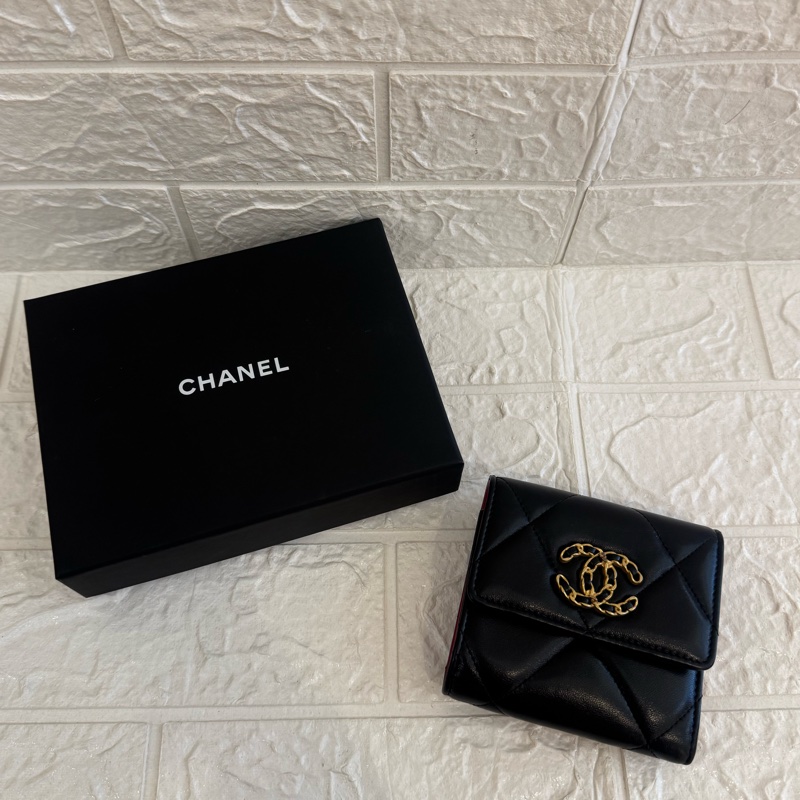 chanel黑色金釦19三折短夾  極美✨-0