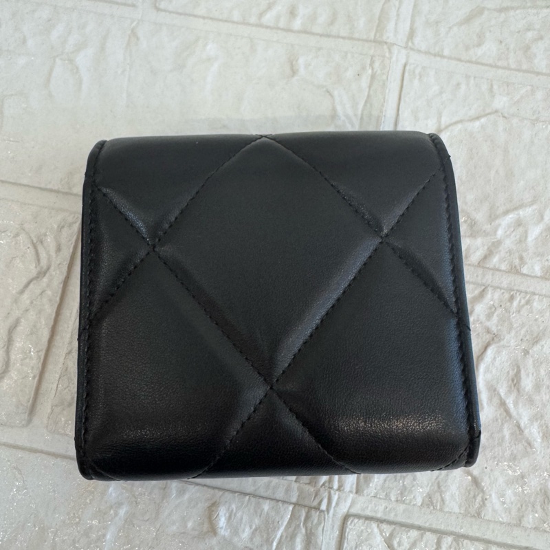 chanel黑色金釦19三折短夾  極美✨-2
