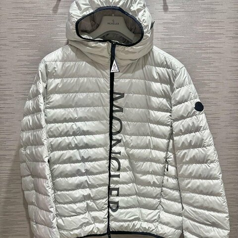 💎Han's house精品服飾💎moncler Lauzet 羽絨 連帽 外套